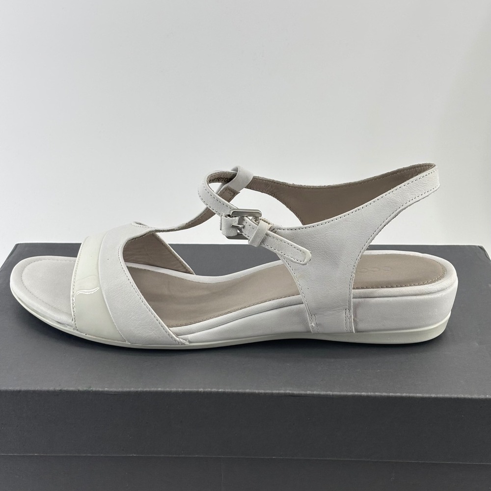 ECCO Touch 25 S Sandal Womens 40 9-9.5 White Leather T-Strap Wedge Comfort